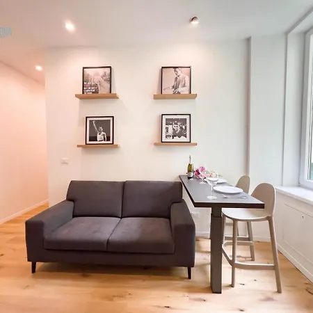 Apartment Imbriani 2b Tirabora Short Rent Trieste